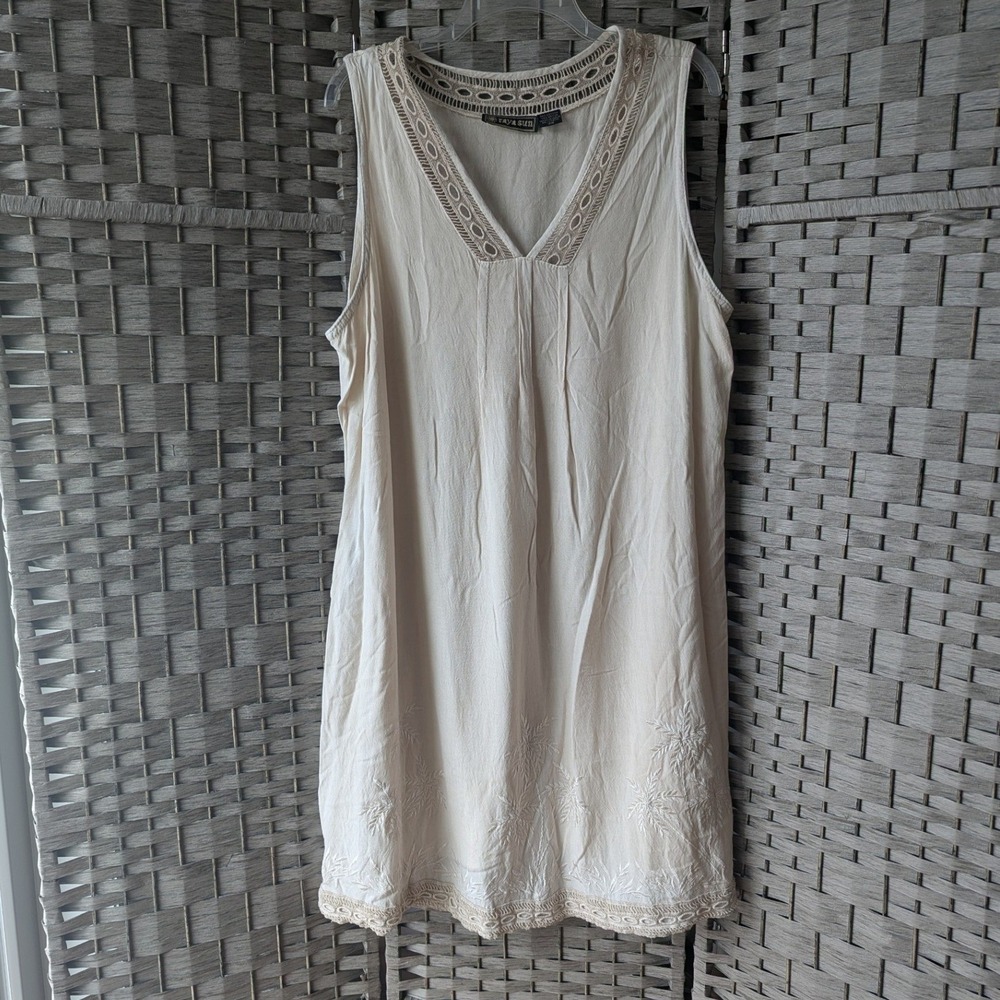 Sleeveless Dress Beige Embroidered Crochet Trim V-Neck 3X Beachy Boho Bridal